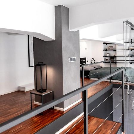 The Factory Loft Prague Apartment Exterior photo