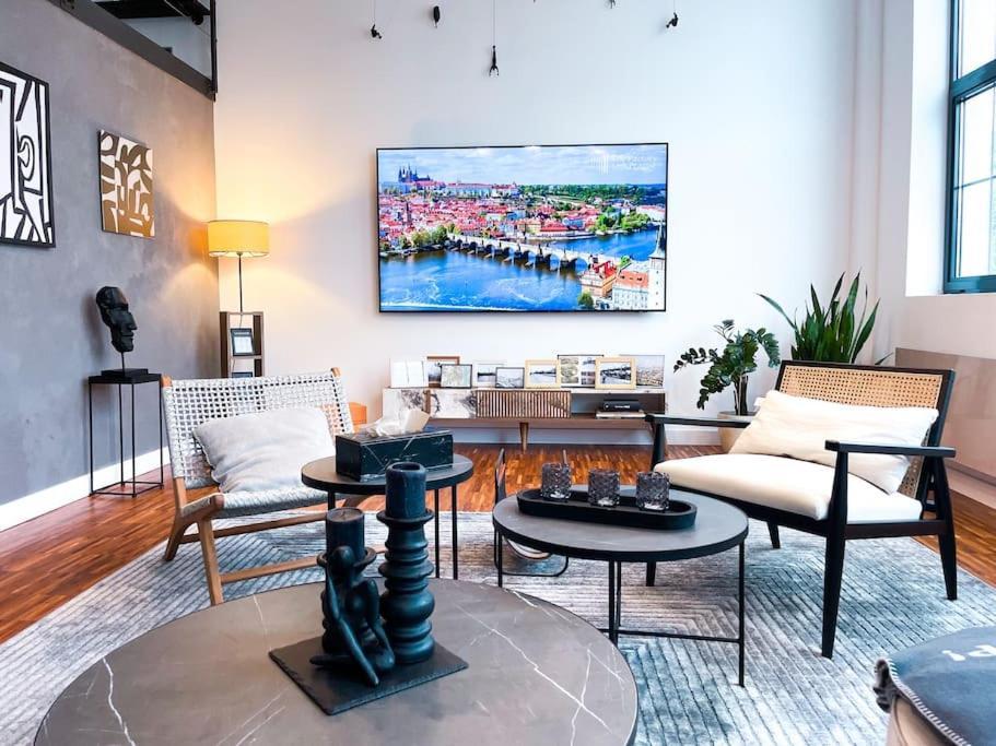 The Factory Loft Prague Apartment Exterior photo